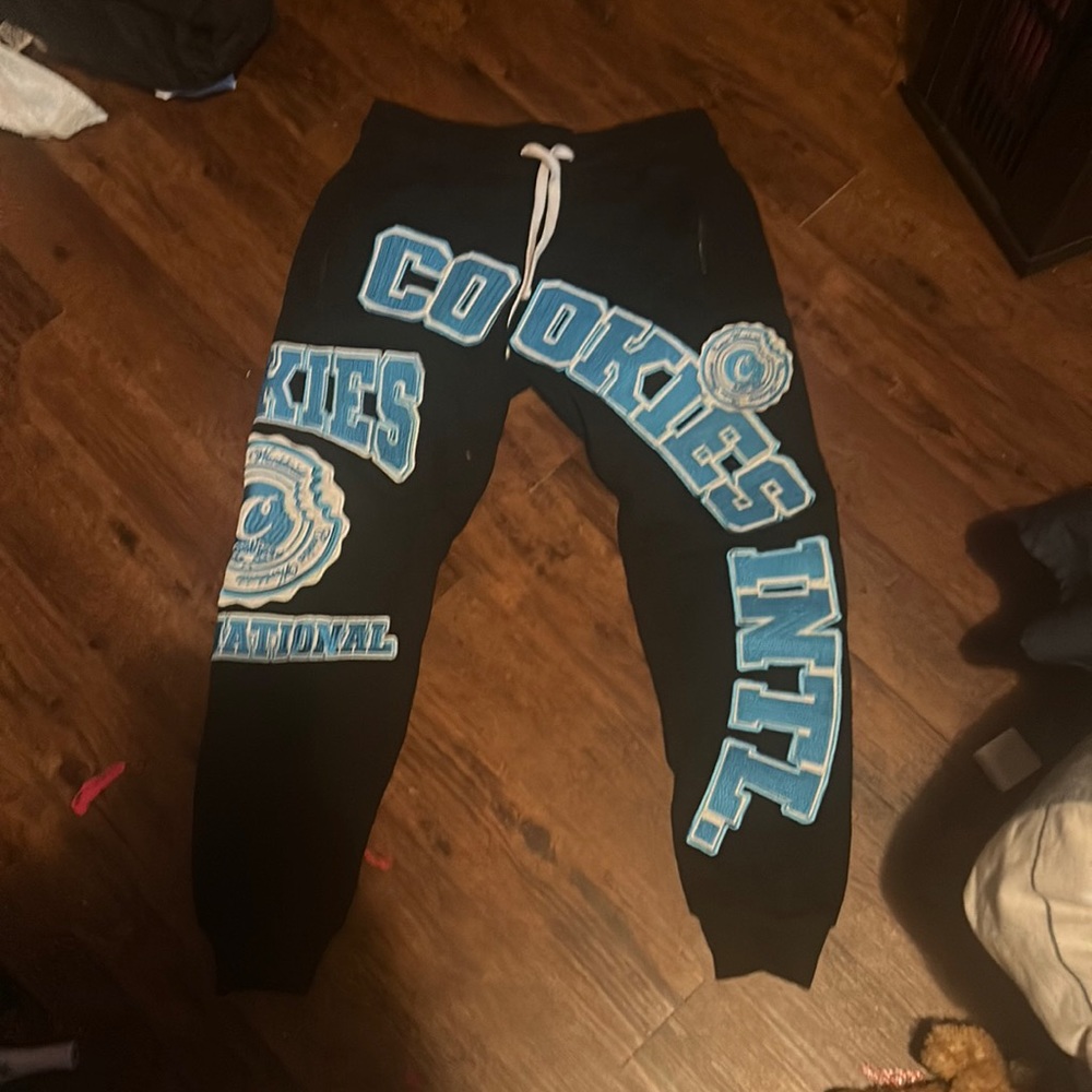 Cookies embroidery sweats
